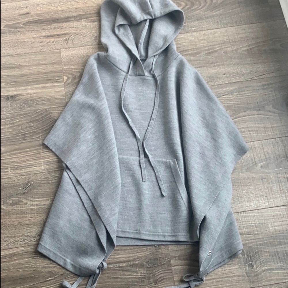 Lululemon all in a day hooded poncho